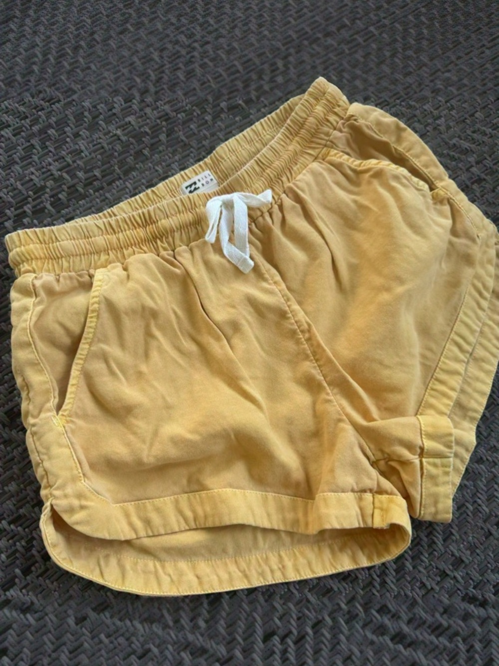 Billabong Yellow Drawstring Women’s Shorts XS